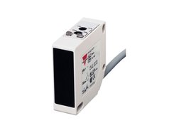 AC/DC retro-reflective photoelectric sensor 17x50x50 with relay output (ΝΟ+NC)