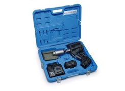 18V Cordless Hydraulic Puller-Type Hole Punching Tool & 4 punch-die Kit B-FL750-1. Cembre